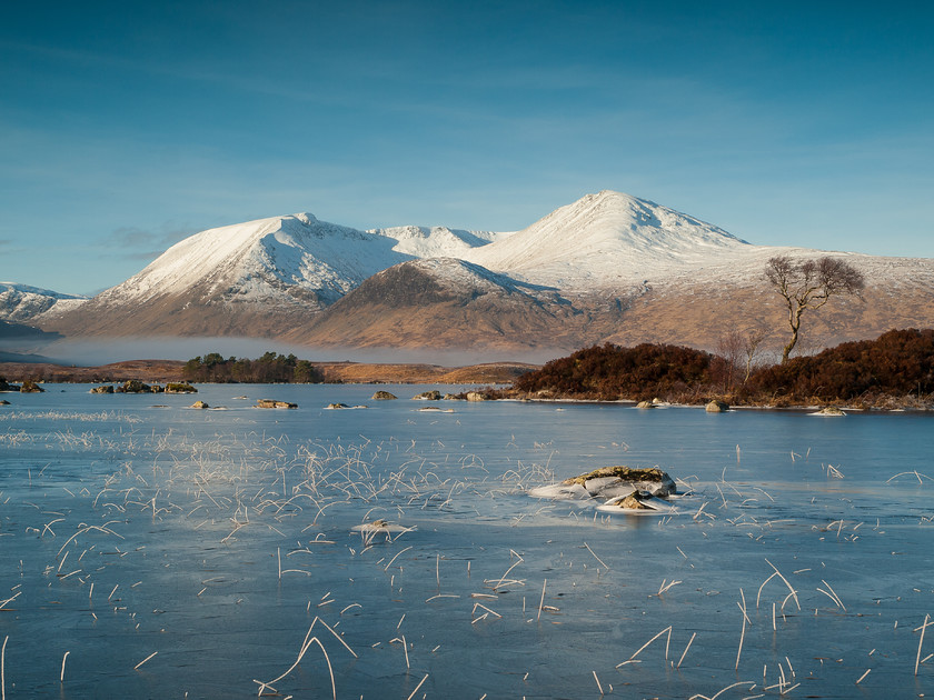 P1227973 
 Black Mount from Lochan Nah'Achlaise 
 Keywords: E-3, Highlands, Olympus, Scotland, landscapes, mountains, winter