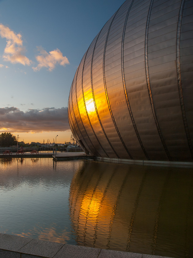 PA057205 
 Glasgow Science Centre 
 Keywords: Clyde, E-3, Glasgow, Glasgow Science Centre, Olympus, River Clyde, Scotland, architecture, buildings, city, cityscapes, landscapes, river, sunset