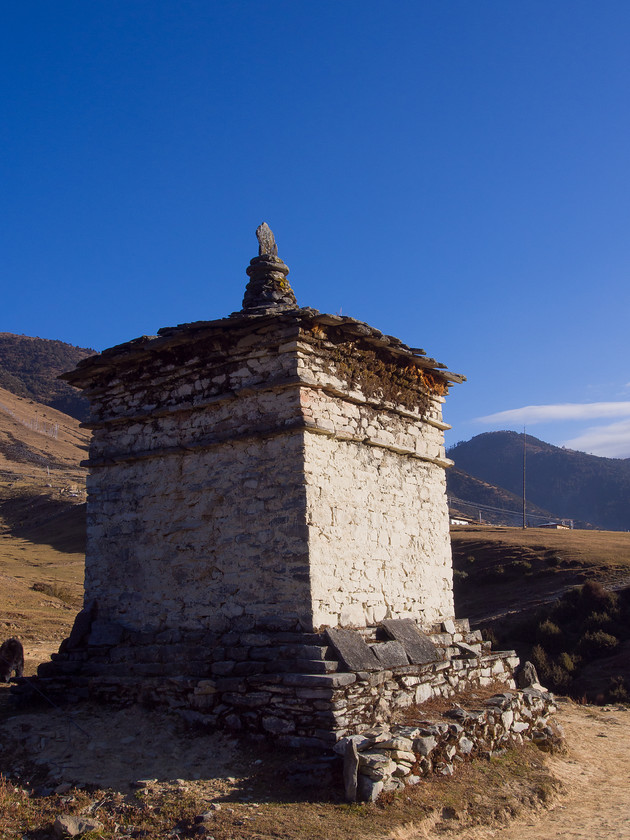 Chorten, Merak 
 Keywords: Bhutan, Eastern Bhutan, Merak, Olympus