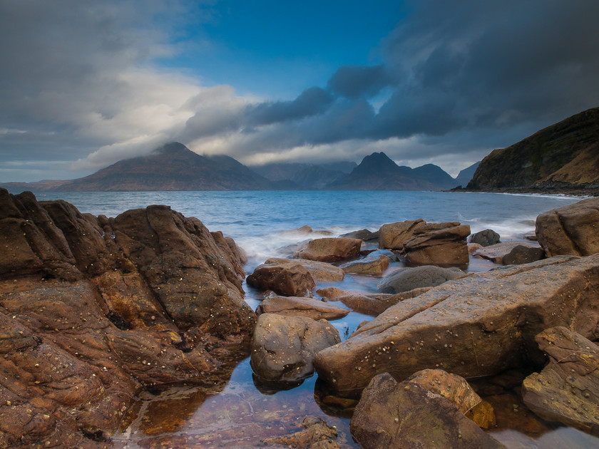 P4089256 
 Cuillins from Elgol 
 Keywords: Cuillins, E-3, Elgol, Highlands, Olympus, Scotland, Skye, landscapes, seascapes, shore