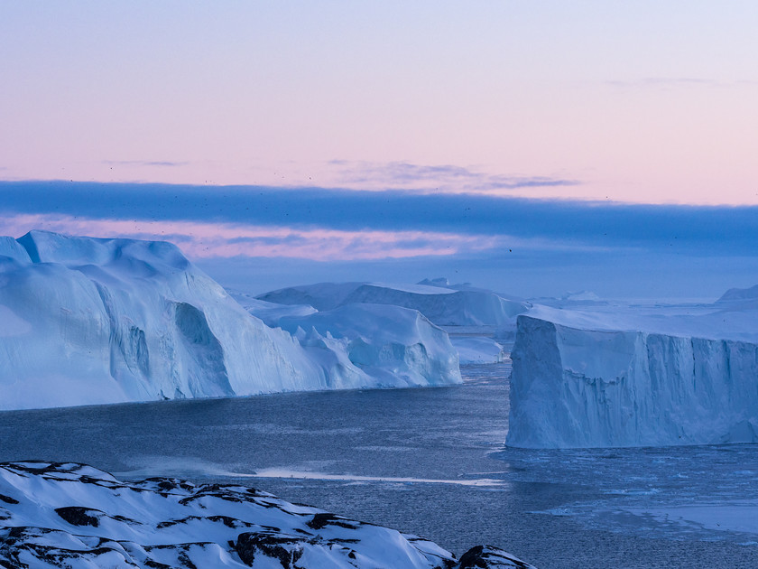 3031060 
 www.keithmuirphoto.co.uk 
 Keywords: Arctic, Disko Bugt, Greenland, Ilulissat, dusk, ice, icebergs, landscapes, sea ice, sunset, travel, winter