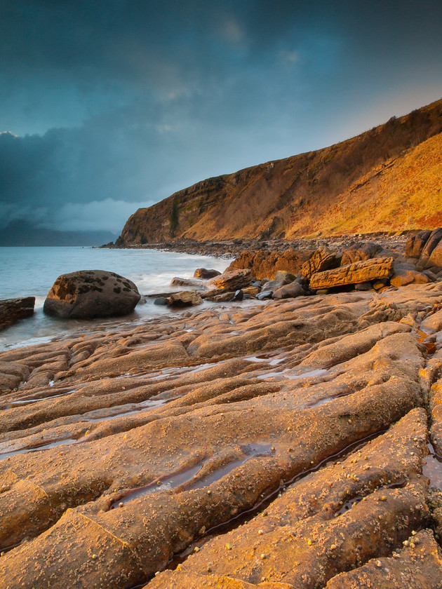 P4069036 
 After the Rain: Evening Light at Elgol 
 Keywords: E-3, Elgol, Highlands, Olympus, Scotland, Skye, landscapes, rocks, sea, seascapes, shore, sunset