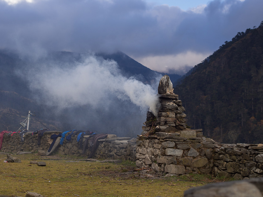 Juniper Smoke, Merak 
 Keywords: Bhutan, Eastern Bhutan, Merak, Olympus