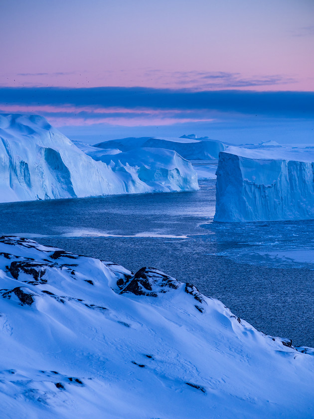 3031076 
 www.keithmuirphoto.co.uk 
 Keywords: Arctic, Disko Bugt, Greenland, Ilulissat, dusk, ice, icebergs, landscapes, sea ice, sunset, travel, winter