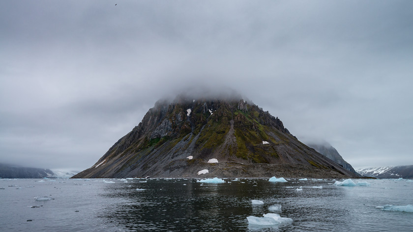 DSC5586 
 www.keithmuirphoto.co.uk 
 Keywords: Arctic, Hornsundet, Norway, Spitzbergen, Svalbard, glacier, ice, icebergs, polar, travel